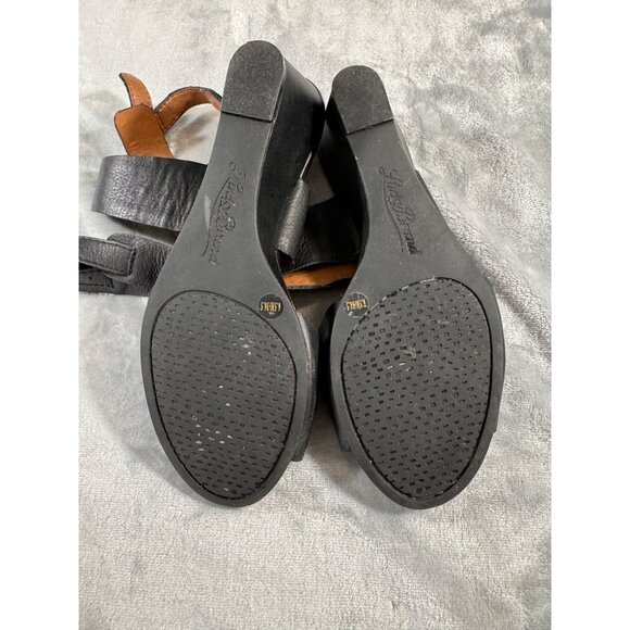 Lucky Brand womens 6.5 black straps wedge heel 2.5" minor scuff look at pictures - Picture 6 of 16